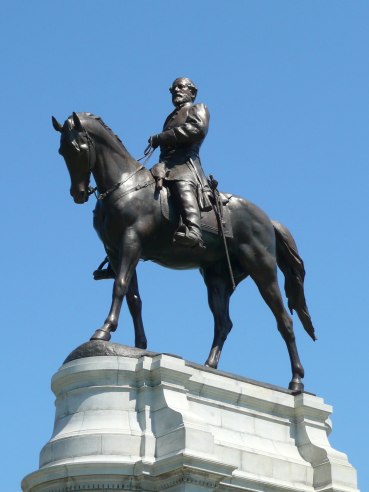monument_ave_robert_e-_lee